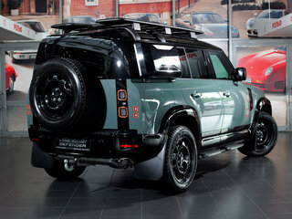 2026 Land Rover Defender 110 II, зелёный, 18952000 рублей, вид 2
