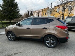 2014 Hyundai ix35 I Рестайлинг, коричневый, 1400000 рублей, вид 2