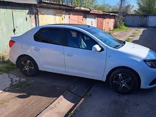 2017 Renault Logan II, белый, 850000 рублей, вид 3