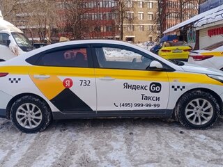 2019 Hyundai Solaris II, белый, 770000 рублей, вид 2