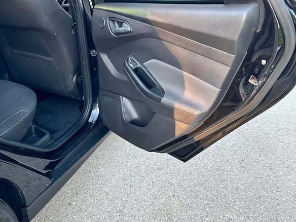 2011 Ford Focus III, чёрный, 900000 рублей - вид 29
