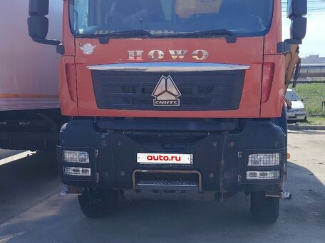 2021 Sinotruk Howo ZZ3327, красный, 4165000 рублей, вид 3