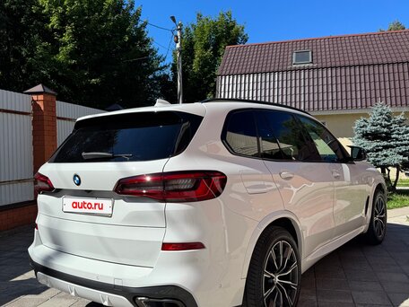 2019 BMW X5 30d IV (G05/G18), белый, 4950000 рублей, вид 4