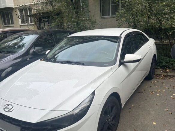 2021 Hyundai Elantra VII (CN7), белый, 1600000 рублей