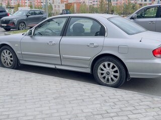 2004 Hyundai Sonata IV (EF) Рестайлинг, серебристый, 550000 рублей, вид 4