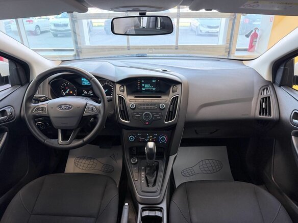 2018 Ford Focus III Рестайлинг, белый, 1239000 рублей - вид 11