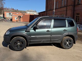 2014 Chevrolet Niva I Рестайлинг, серый, 580000 рублей, вид 2