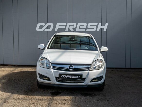 2011 Opel Astra H Рестайлинг, белый, 459000 рублей - вид 2