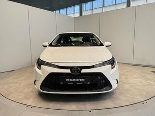 2022 Toyota Corolla XII (E210), белый, 1670000 рублей, вид 2