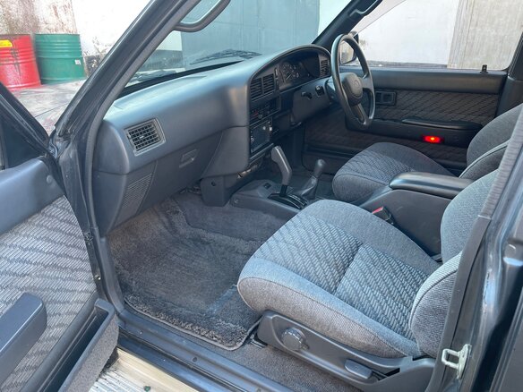 1994 Toyota Hilux Surf II Рестайлинг, серый, 899999 рублей - вид 5