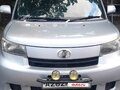 2010 Toyota bB II Рестайлинг, серебристый, 400000 рублей