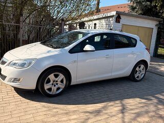 2012 Opel Astra J, белый, 950000 рублей, вид 4