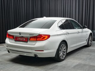 2018 BMW 5 серии 520i VII (G30/G31/G38), белый, 3690000 рублей, вид 4