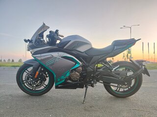 2026 Voge 300RR, серый, 340000 рублей, вид 3