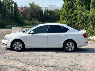 2014 Skoda Octavia III (A7), белый, 1100000 рублей, вид 2