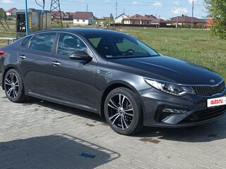 2019 Kia Optima IV Рестайлинг, серый, 1690000 рублей, вид 5