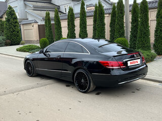 2015 Mercedes-Benz E-Класс 200 IV (W212, S212, C207) Рестайлинг, чёрный, 1750000 рублей, вид 4
