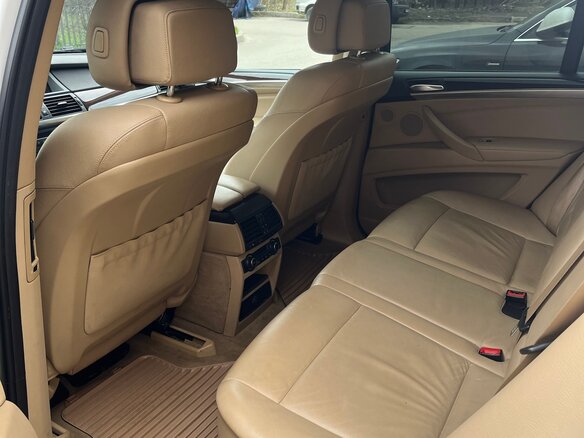 2010 BMW X5 30i II (E70), белый, 1550000 рублей - вид 31