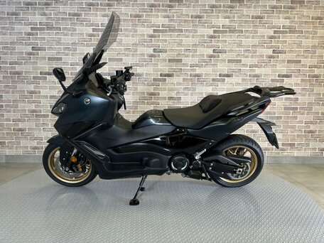 2023 Yamaha TMAX, зелёный, 1230000 рублей, вид 3