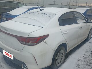 2022 Kia Rio IV Рестайлинг, белый, 1348300 рублей, вид 2