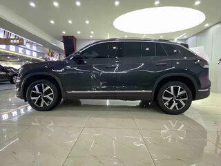 2023 Volkswagen Tayron I Рестайлинг, чёрный, 2100000 рублей, вид 4