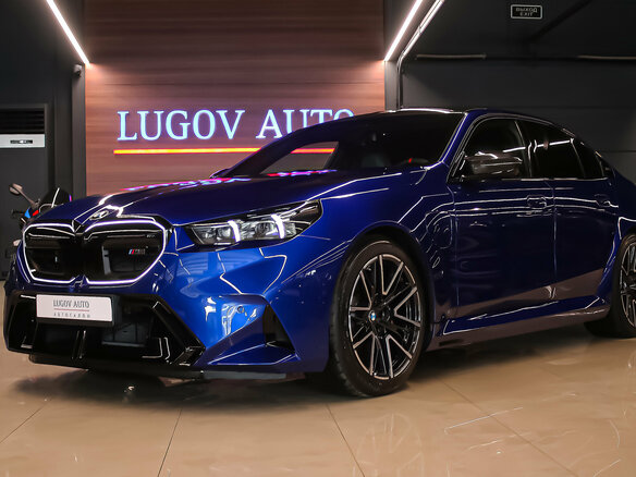 2024 BMW M5 VII (G90), синий, 18799000 рублей