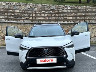 2022 Toyota Corolla Cross I, белый, 3800000 рублей, вид 1