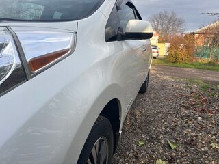 2015 Nissan Leaf 30kWh I (ZE0/AZE0), белый, 1800000 рублей, вид 3
