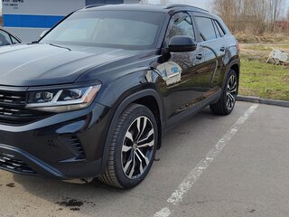 2021 Volkswagen Atlas Cross Sport I, чёрный, 3300000 рублей, вид 3