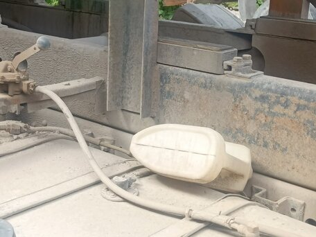 2007 Dongfeng DFH3310A, красный, 1200000 рублей, вид 3
