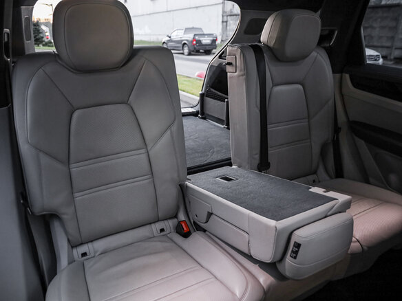 2019 Porsche Cayenne III, синий, 5699000 рублей - вид 31