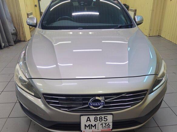 2013 Volvo V60 I, серый, 1225000 рублей - вид 2