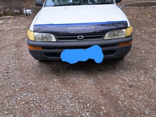 1995 Toyota Corolla VII (E100), белый, 150000 рублей, вид 1