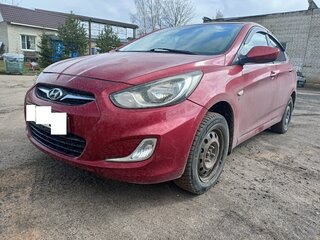 2011 Hyundai Solaris I, красный, 490000 рублей, вид 2