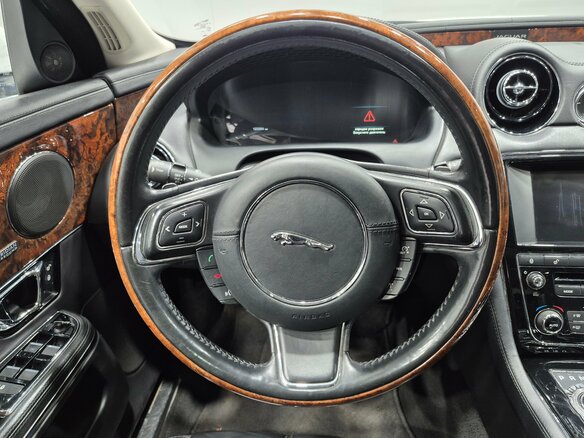2015 Jaguar XJ IV (X351) Рестайлинг, белый, 1470000 рублей - вид 11
