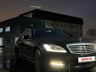 2005 Mercedes-Benz S-Класс 550 Long V (W221), чёрный, 1250000 рублей, вид 5