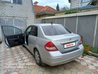 2012 Nissan Tiida I Рестайлинг, серебристый, 950000 рублей, вид 1