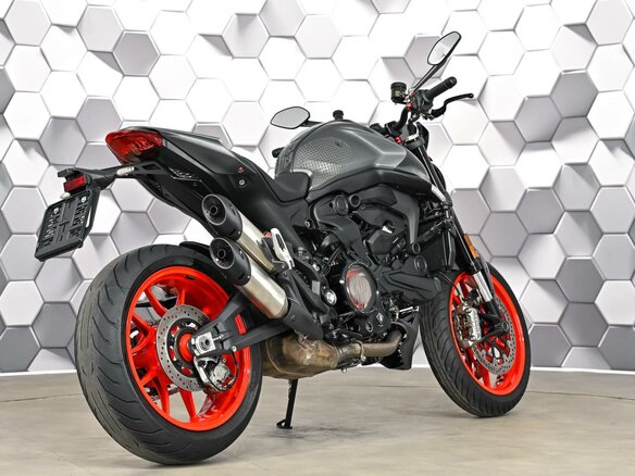 2021 Ducati Monster 937, серый, 819000 рублей - вид 6
