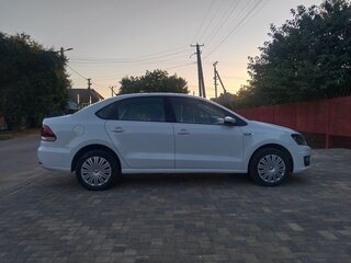 2020 Volkswagen Polo V Рестайлинг, белый, 1290000 рублей, вид 4