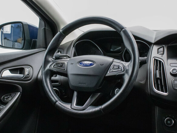 2017 Ford Focus III Рестайлинг, синий, 1112000 рублей - вид 14