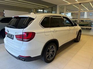 2013 BMW X5 30d III (F15), белый, 2700000 рублей, вид 4