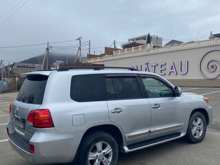 2012 Toyota Land Cruiser 200 Series Рестайлинг 1, серебристый, 3700000 рублей, вид 4