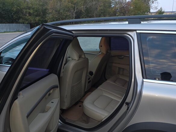 2012 Volvo XC70 II, бежевый, 1600000 рублей - вид 17