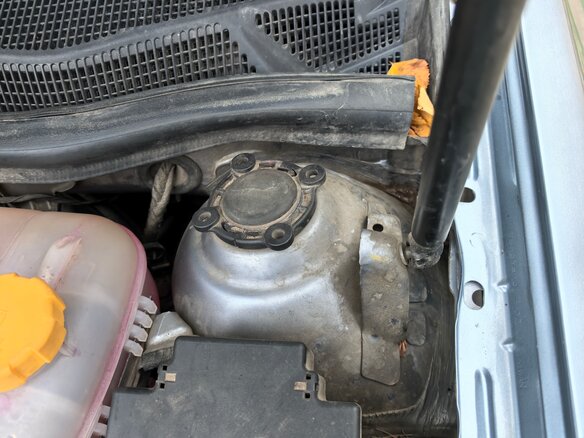 2011 Opel Astra H Рестайлинг, серебристый, 570000 рублей - вид 5