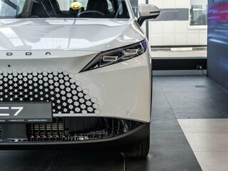 2026 Omoda C7, белый, 3464010 рублей, вид 4