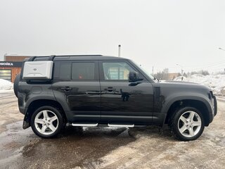 2021 Land Rover Defender 110 II, чёрный, 7650000 рублей, вид 4