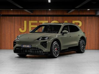 Porsche Cayenne Turbo Electric IV