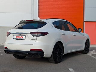 2022 Maserati Levante I Рестайлинг, белый, 4390000 рублей, вид 4