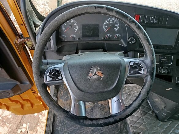 2022 Sinotruk Sitrak C7H, жёлтый, 2313000 рублей - вид 5