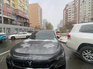 2023 Voyah Free I Рестайлинг, чёрный, 3700000 рублей, вид 3